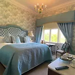 Rossington Hall