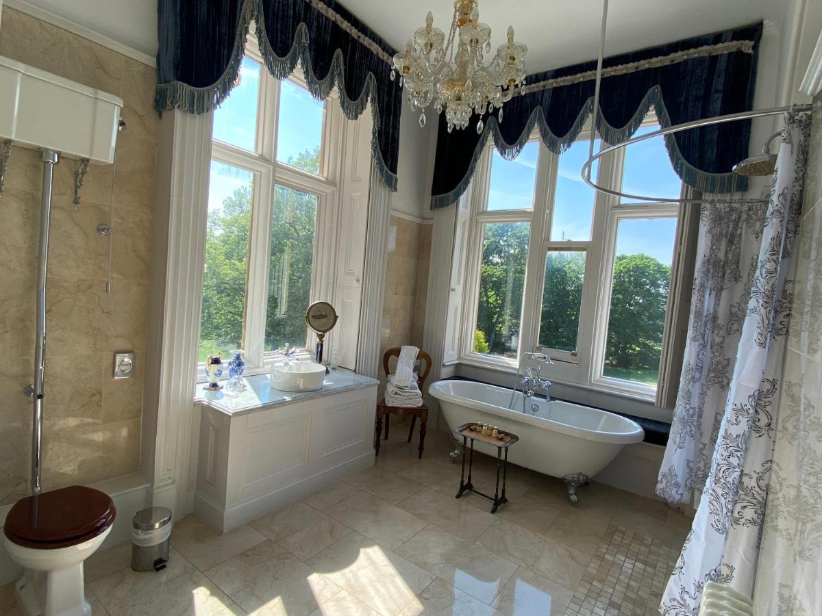 Rossington Hall