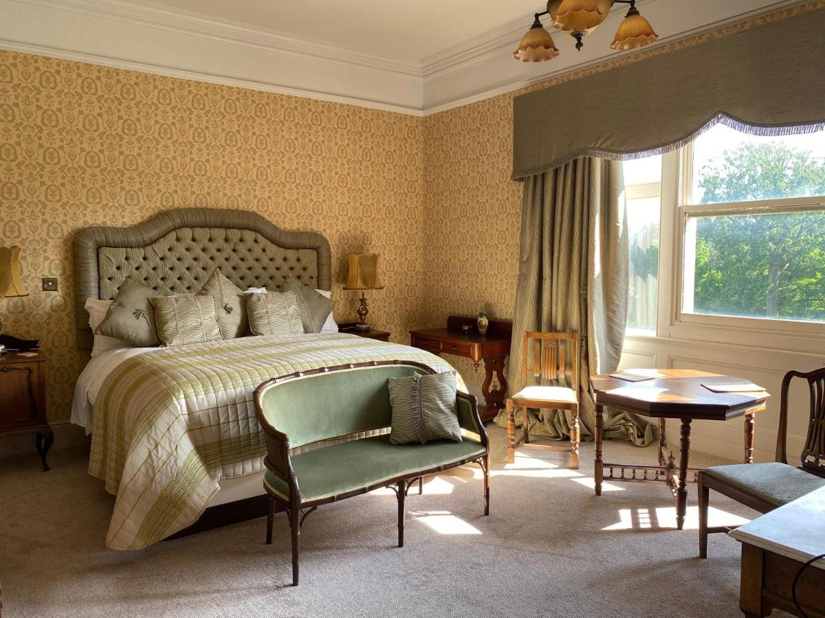 Rossington Hall Hotel