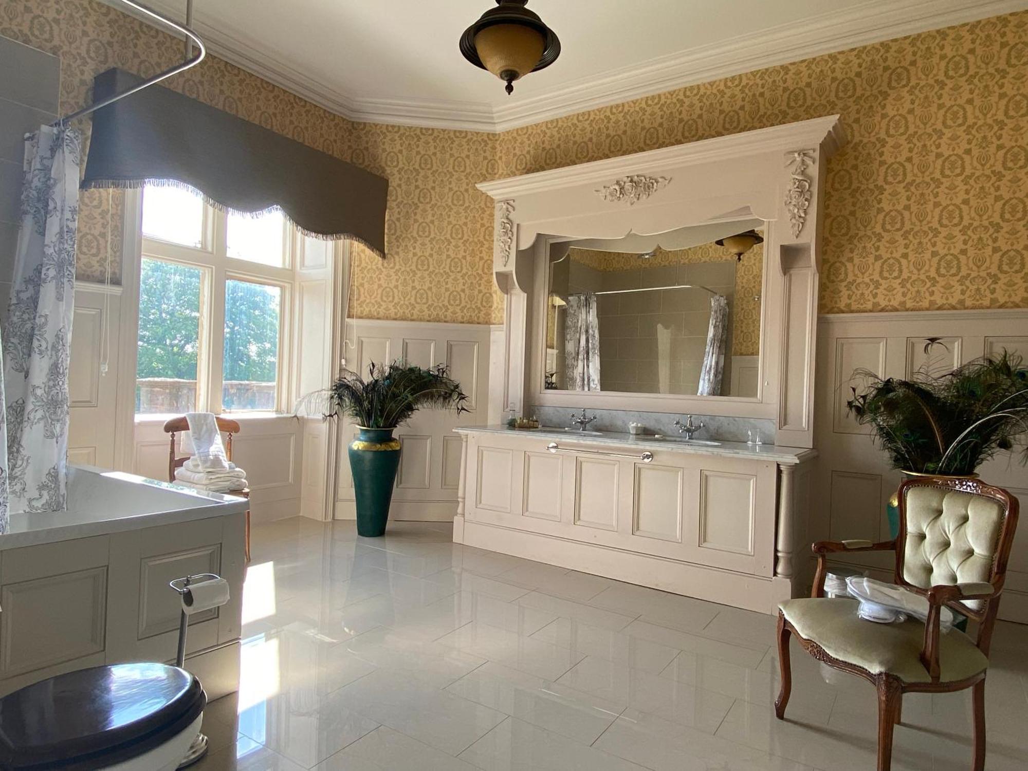 Rossington Hall Hotel