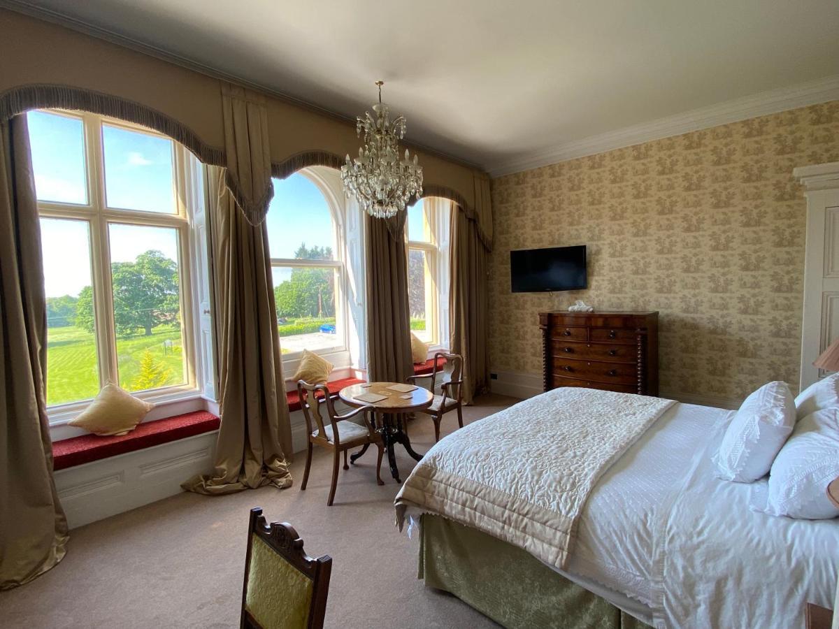 Rossington Hall Hotel 4*